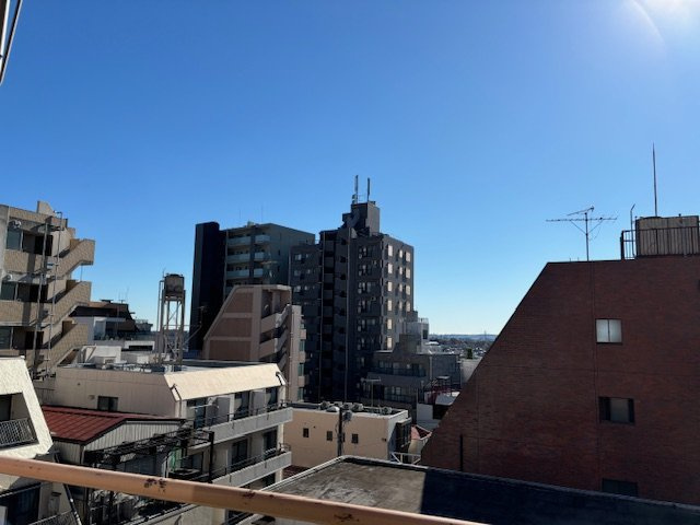 泊第一ビルの展望