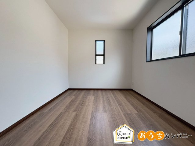 小柿八丁目の洋室|【洋室です！】お子様の成長を支える、勉強や好きなことに没頭する学びの空間に◎室内（2025年7月）撮影