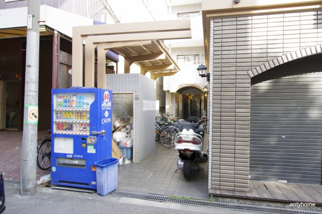 シャンクレール南堀江　仲介手数料無料のエントランス