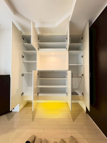 エールグラン千里丘オープンヒルズA棟の収納