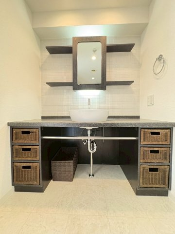 エールグラン千里丘オープンヒルズA棟の洗面所