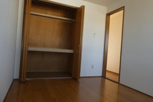 ファミール・ビラＢの洋室