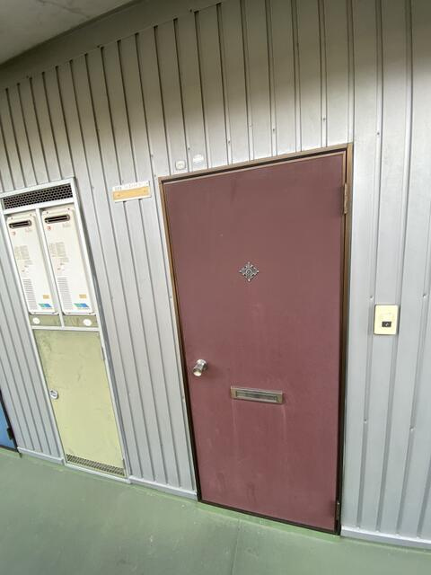Ｊ２ハイツの玄関
