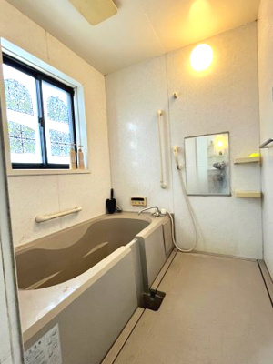 【浴室】 | 豊橋市富士見台4丁目戸建 | ゆったり過ごせるお風呂です