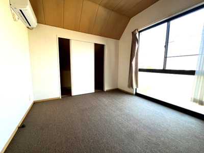 【洋室】 | 豊橋市富士見台4丁目戸建 | 個人の部屋や寝室として使える洋室です