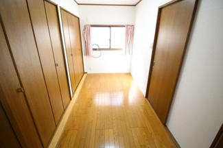 【寝室】