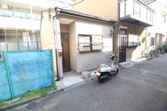 【エントランス】