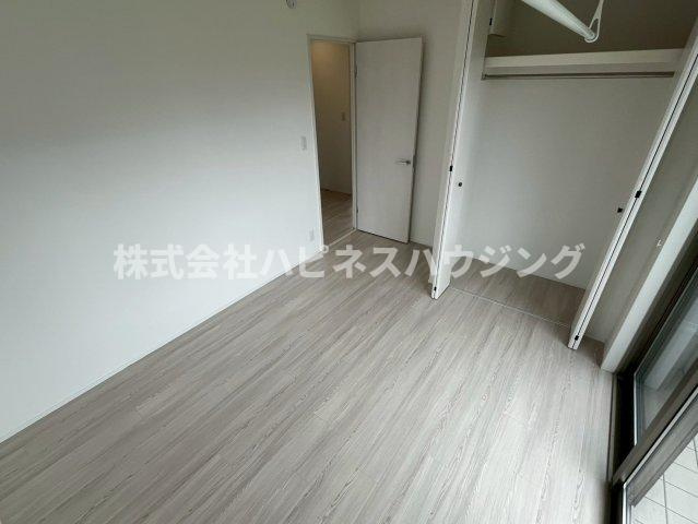 ミモザの洋室