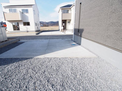 【駐車場】 | Livele Garden.S　本宮岩根　１０号棟