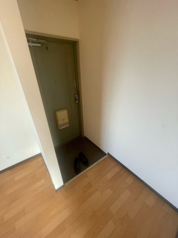 林コーポの玄関