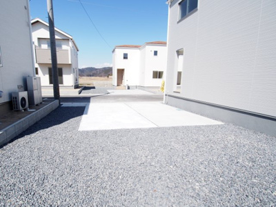 【駐車場】 | Livele Garden.S　本宮岩根　１１号棟