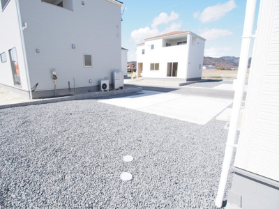 【駐車場】 | Livele Garden.S　本宮岩根　１２号棟