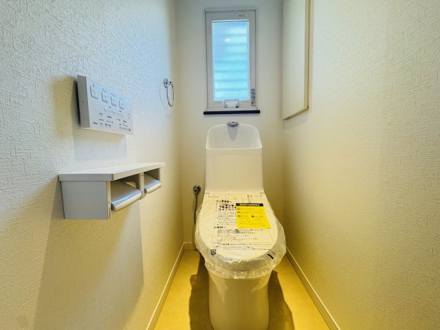 ■価格改定■フルリフォーム済み！広々住宅■泉区領家1丁目 中古戸建て 4180万円のトイレ