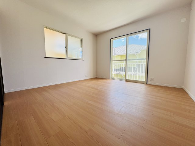 ■価格改定■フルリフォーム済み！広々住宅■泉区領家1丁目 中古戸建て 4180万円の洋室