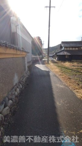 ６４６４５　岐阜市上西郷土地の周辺