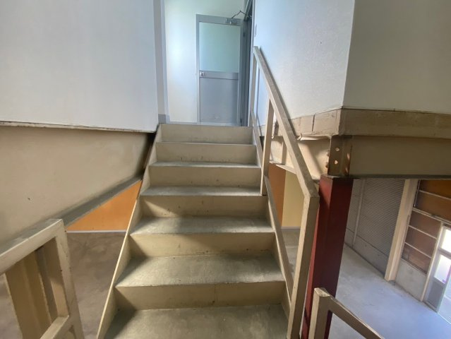 一ツ木町倉庫の内装