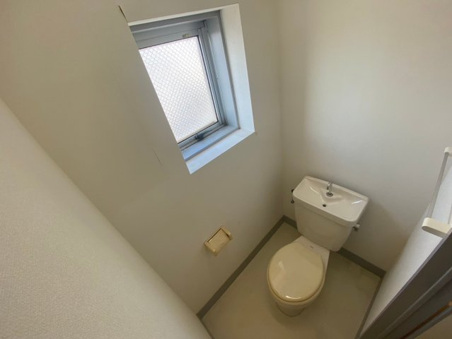 一ツ木町倉庫のトイレ