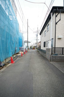 【前面道路含む現地写真】 | 令和7年１月１２日撮影　建築中