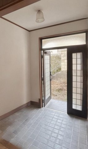 【玄関】 | ※CGで家具小物等を消したイメージです。