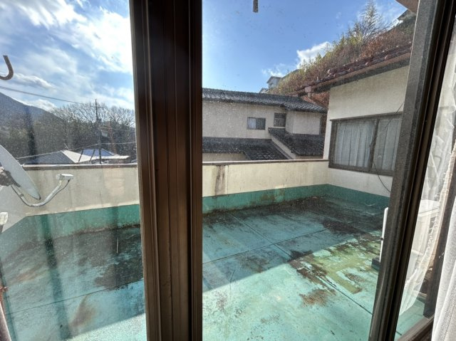 【バルコニー】