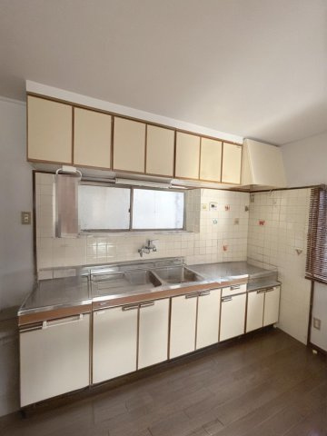 【キッチン】 | ※CGで家具小物等を消したイメージです。