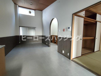 【居間・リビング】 | ラカーサ上野西