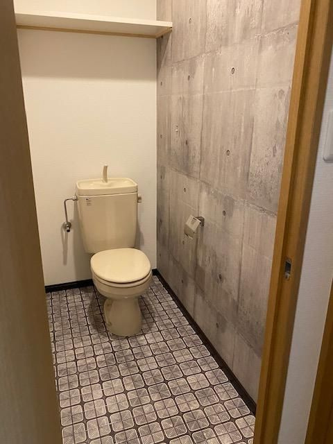 ピースフルVⅠのトイレ|明るいトイレです★