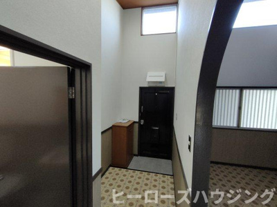 【玄関】 | ラカーサ上野西