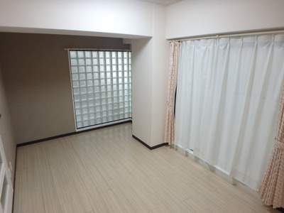【寝室】 | スペアライフ | 落ち着いた色調