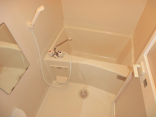 コート・エクラン光の浴室|日々の疲れを癒すお風呂付です