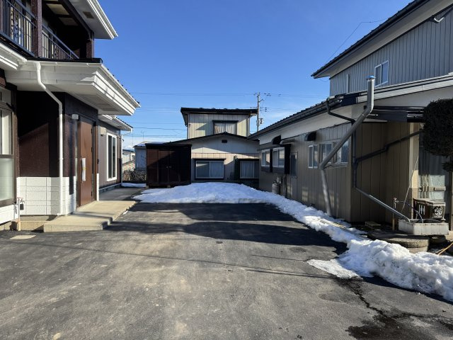 八戸市市川町字桔梗野の駐車場