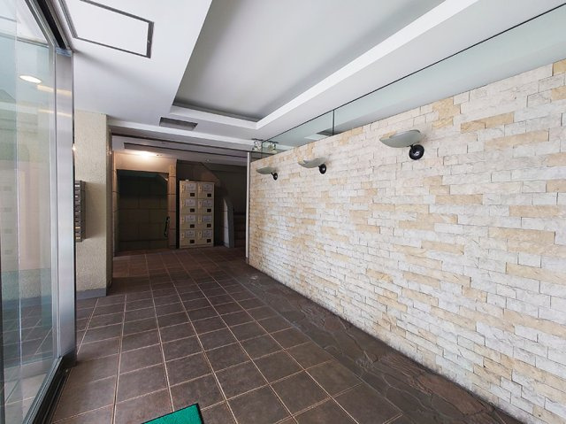 マンションヴィップ中野坂上のエントランス