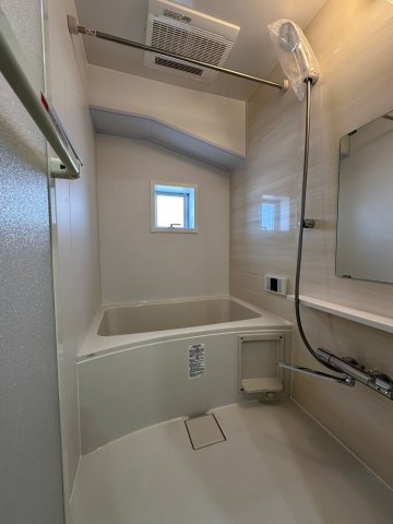 マンションヴィップ中野坂上の浴室|浴室も一式、リノベーション済み★