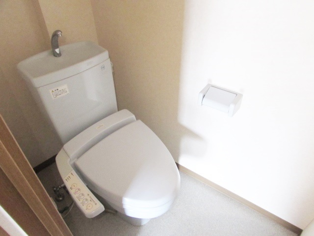 三和建設中山寺ビルのトイレ|トイレです