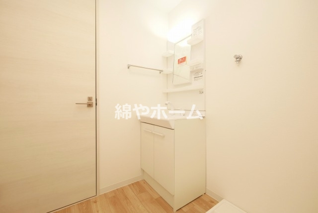 SFIDA帝塚山の独立洗面台|独立洗面台です