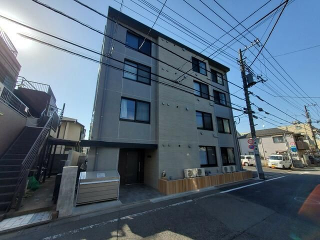 リバース武蔵小金井の外観