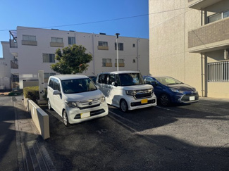 【駐車場】