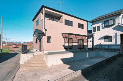 【外観】 | 太田市下浜田＿中古住宅 | 内外装リフォーム済みのきれいな物件です！
ぜひ一度ご見学ください！