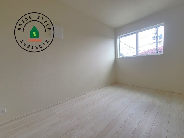 熊本市北区麻生田4丁目第1-2棟（1号棟）の寝室|主寝室には収納力に優れたクローゼットがありますので、お部屋もすっきり片付きます。