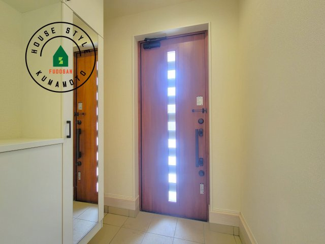 熊本市北区麻生田4丁目第1-2棟（1号棟）の防犯設備|二重ロックでしっかり防犯対策ができます。