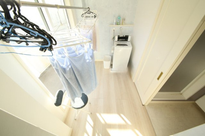 【ランドリースペース】 | 白岡市西１０丁目築浅中古戸建 | ２階洗濯広場