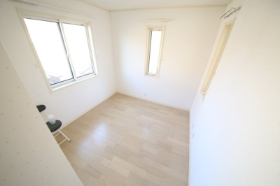 【洋室】 | 白岡市西１０丁目築浅中古戸建 | きれいな洋室です