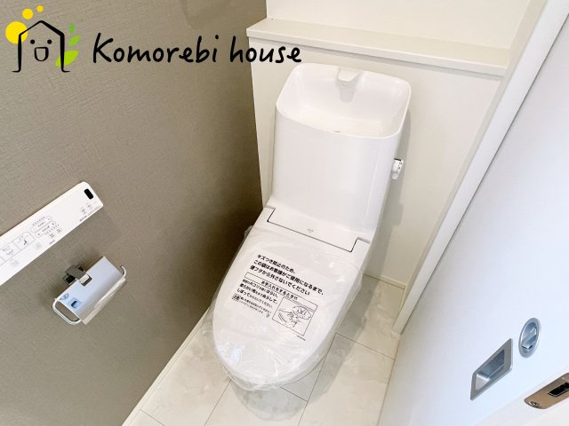 さいたま市北区日進町１丁目　戸建て　フィット　01のトイレ|コンパクトで使いやすいトイレです