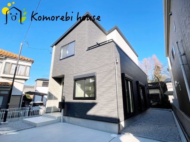 さいたま市北区日進町１丁目　戸建て　フィット　01の外観|陽当たりの良さが伺えます♪
南向き物件で、洗濯物もよく乾きます♪
