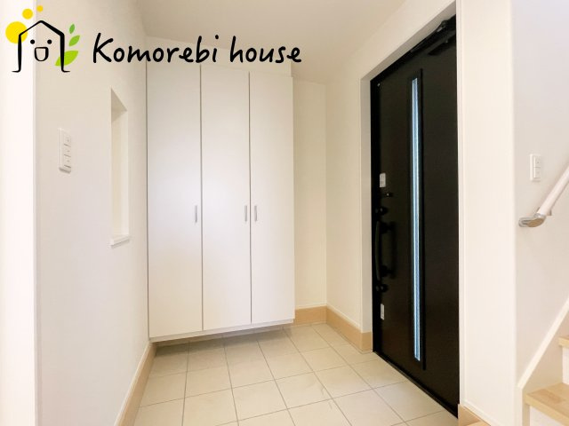 さいたま市北区日進町2丁目　新築一戸建て　エヴァーフォレストⅡ　01の玄関|ゆったりとした玄関です