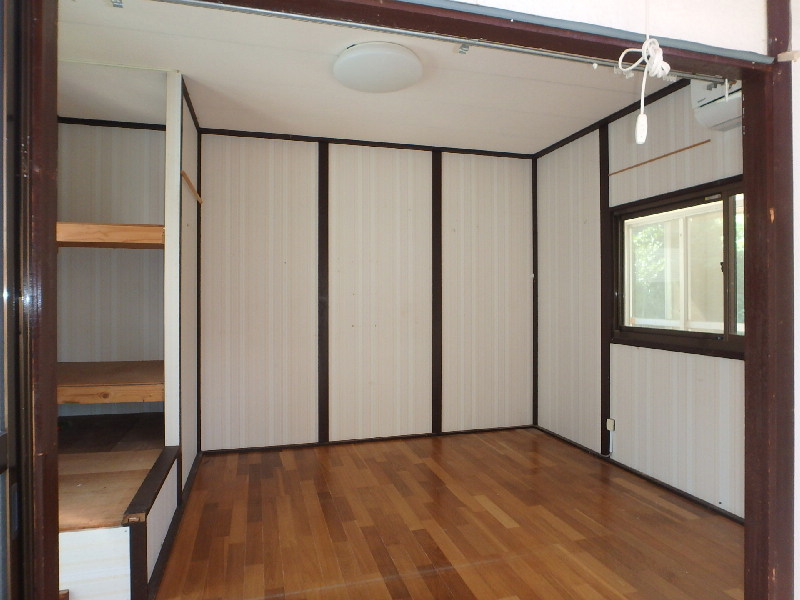 M0241H　マリンパーク中古別荘の洋室