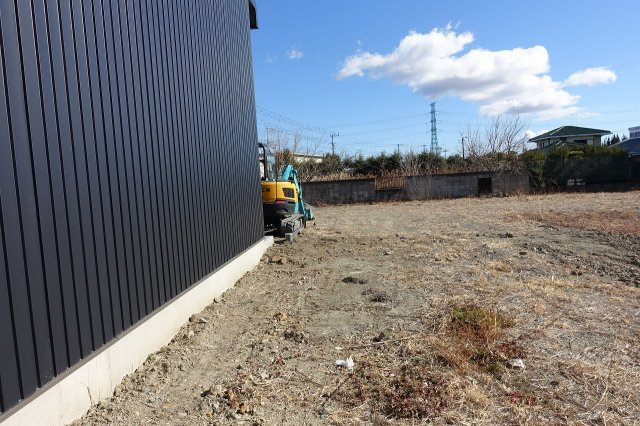 高崎市下小塙町　売地の外観|北側隣地境界を西から東方向