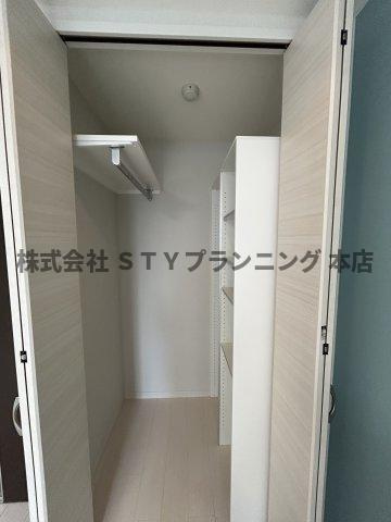 仲介手数料０円！LAKESIDE　IRINAKAの収納