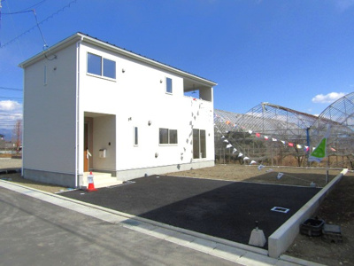 【駐車場】 | クレイドルガーデン南アルプス市在家塚第3　1号棟 | 駐車場があります