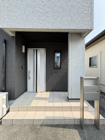 【玄関】 | 北区飛田2丁目 | ☆タッチキーで開錠・施錠できます☆